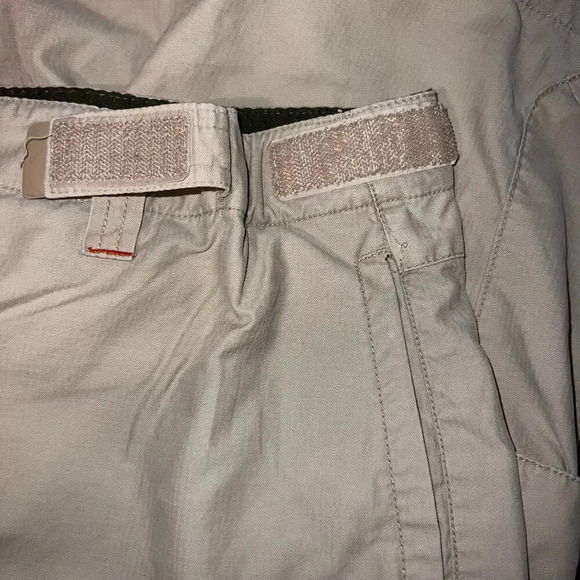 Old Navy L, khaki cargo adjustable waist pockets, adjustable leg shorts - Picture 6 of 11